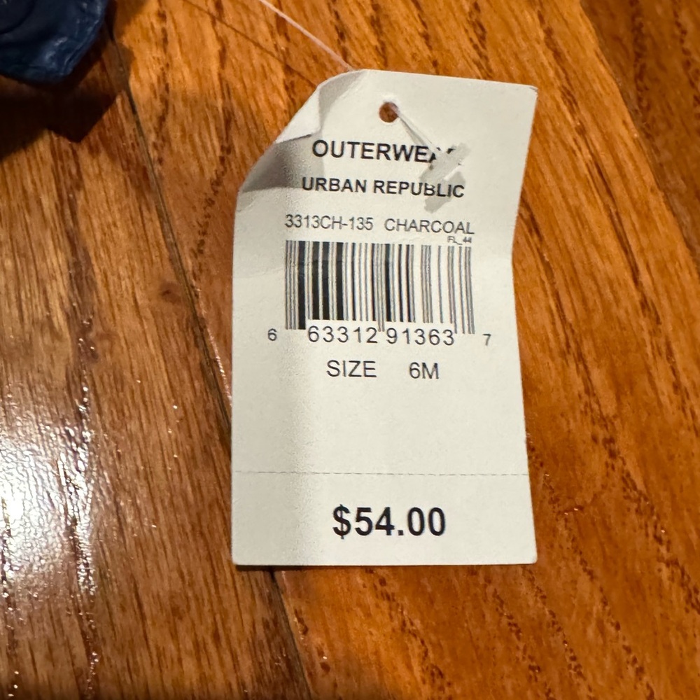 NWT* Urban Republic Charcoal Gray Faux Fur Zip Snowsuit Onesie size: 6 months - Picture 3 of 5